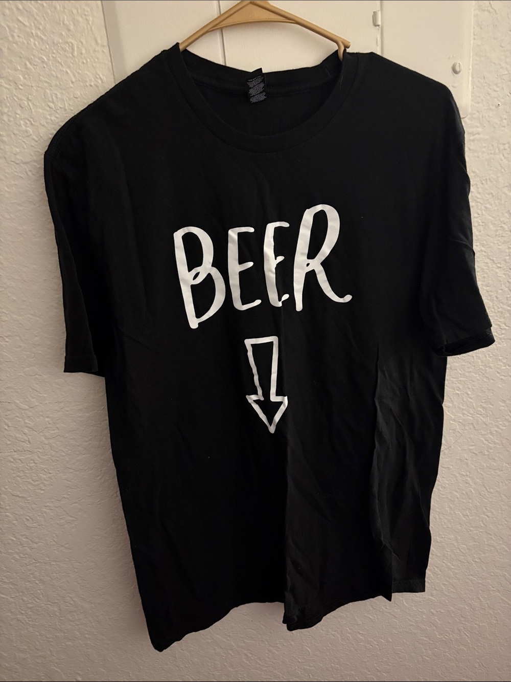 Men's Black Short-Sleeve 'Beer' Graphic Tee